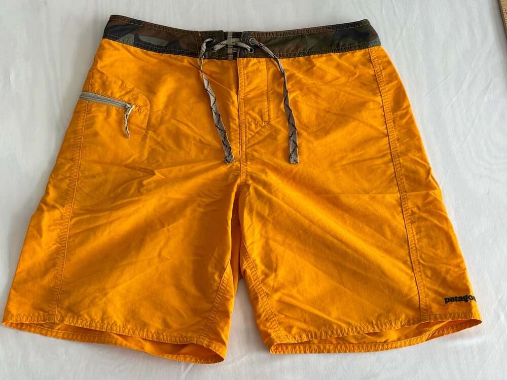 Patagonia Orange Board Shorts Swim Trunks Camo Waistband Mens Size 31